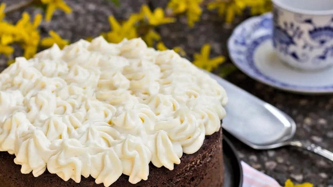 7 самых простых и вкусных кремов для торта
