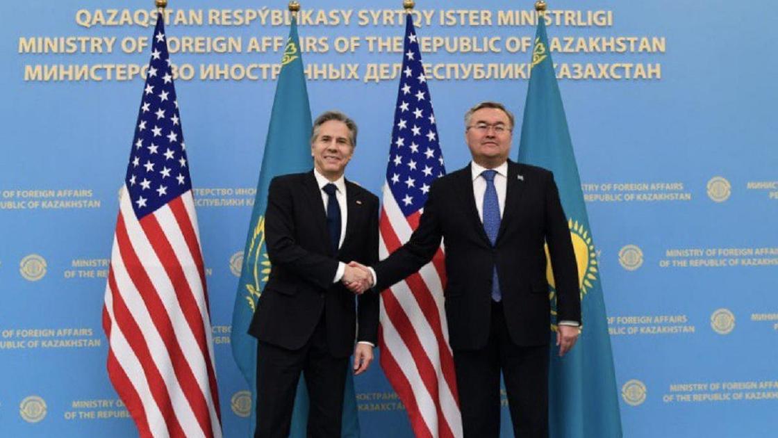 Энтони Блинкен и Мухтар Тлеуберди