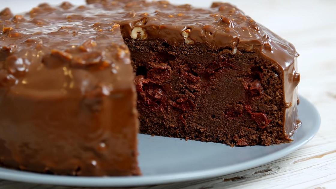 Шоколадный торт с вишней - пошаговый рецепт с фото на Готовим дома