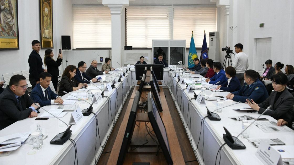 Академические слушания в Казахском национальном университете имени аль-Фараби