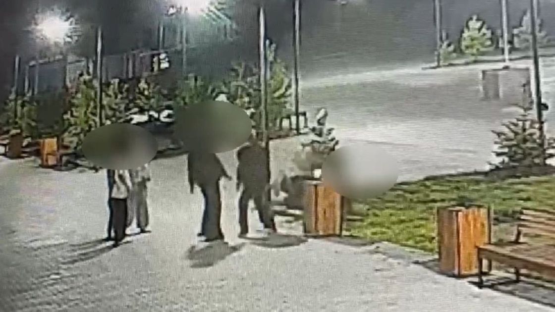 Подростки