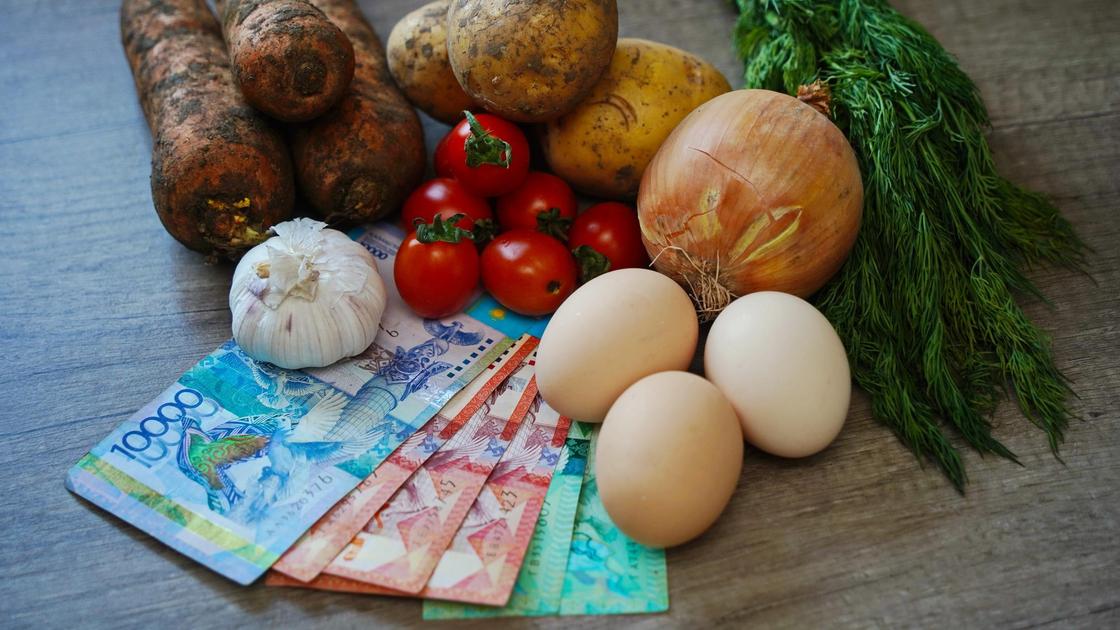 Овощи, яйца и деньги