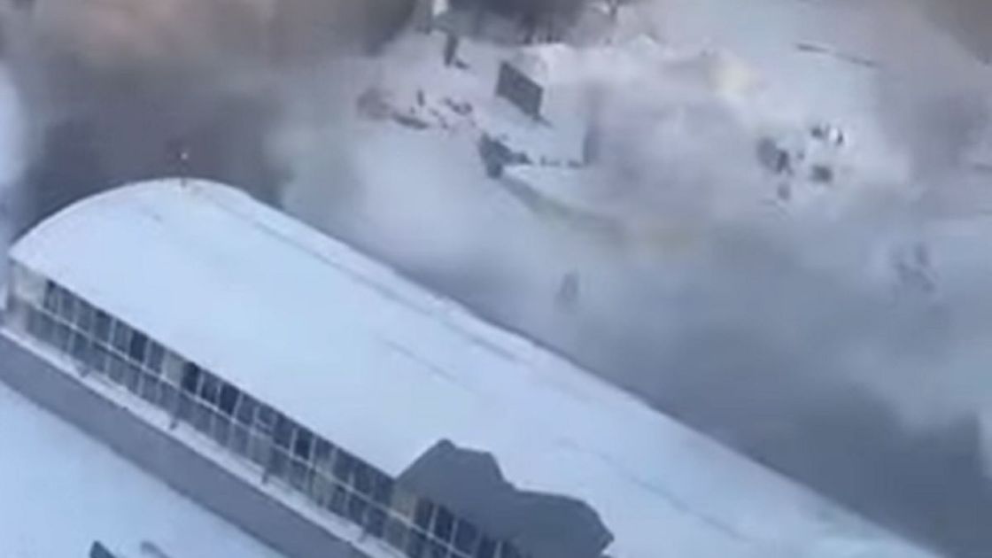 Пожар в ангаре