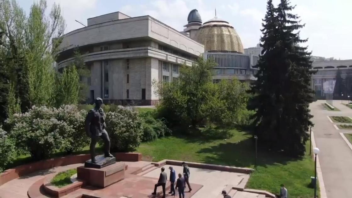 Дворец школьников в Алматы
