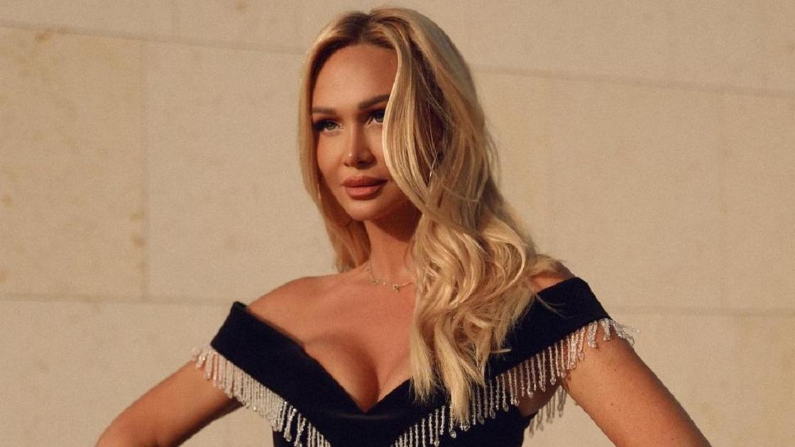 Виктория Лопырева