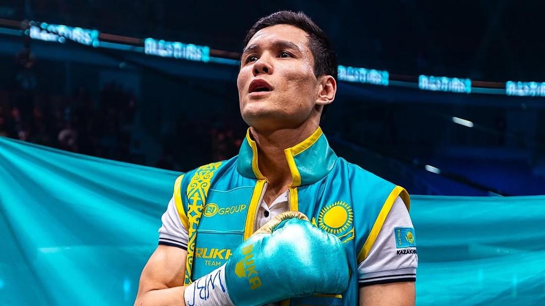 Казахстанский боксер Данияр Елеусинов