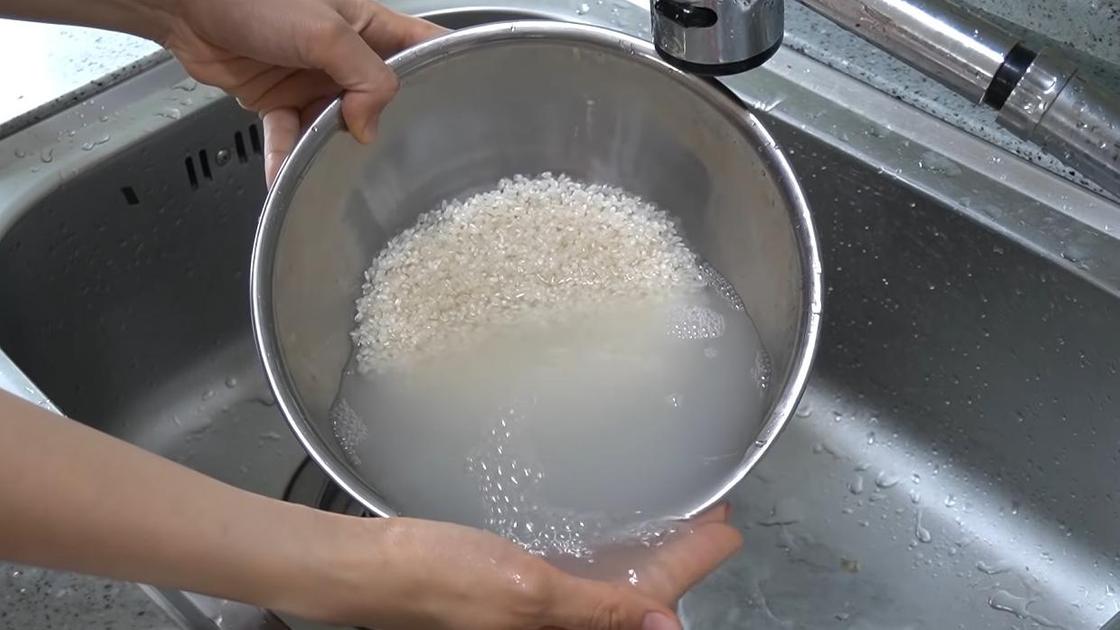 Промывание риса