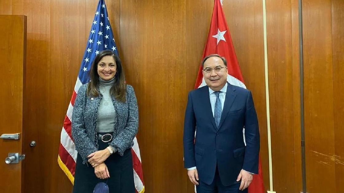 Узра Зея мен Ержан Қазыхан