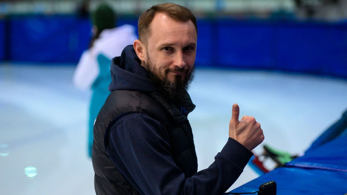 Главный тренер сборной Казахстана по шорт-треку Петр Гамидов