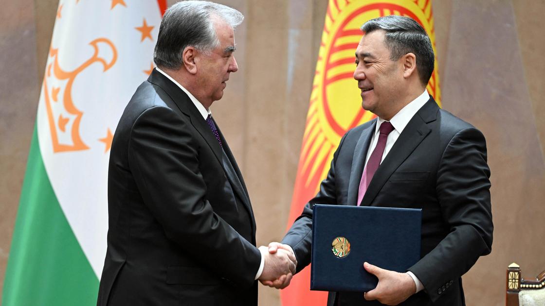 Эмомали Рахмон и Садыр Жапаров