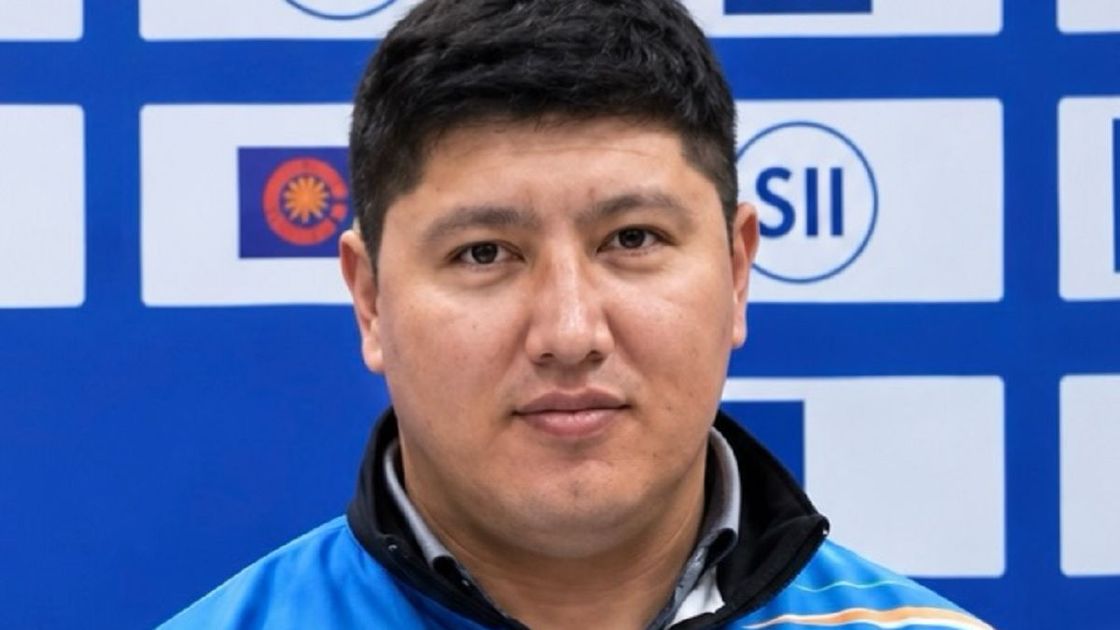 Максат Аязбаев