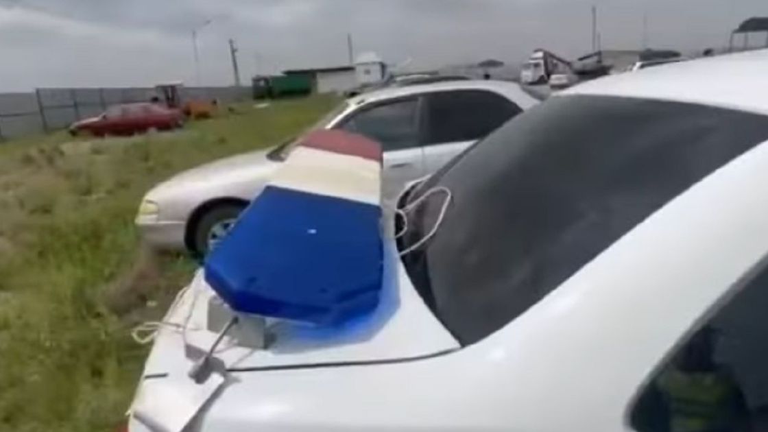 Незаконно установленный маячок на авто