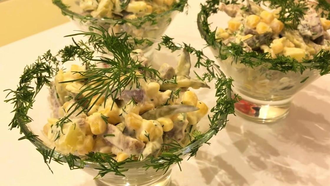 Пошаговые рецепты приготовления порционных салатов в креманках