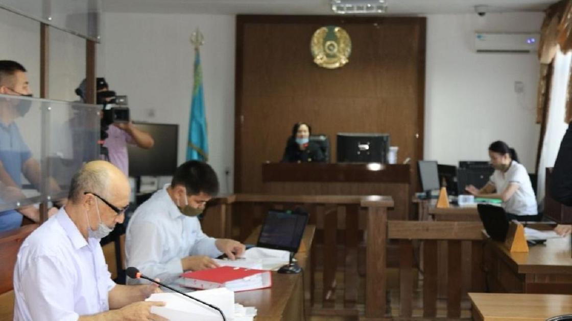 Суд по делу о смерти младенца в Атырау