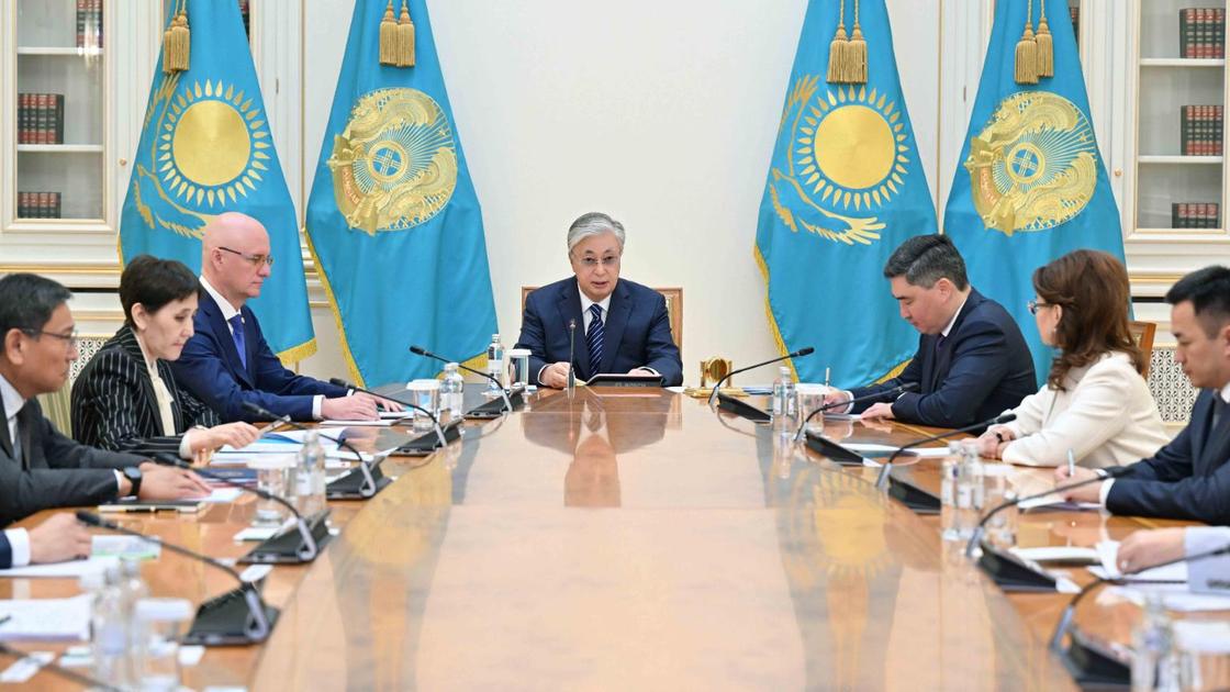 Токаев провел совещание по вопросам развития Алматы