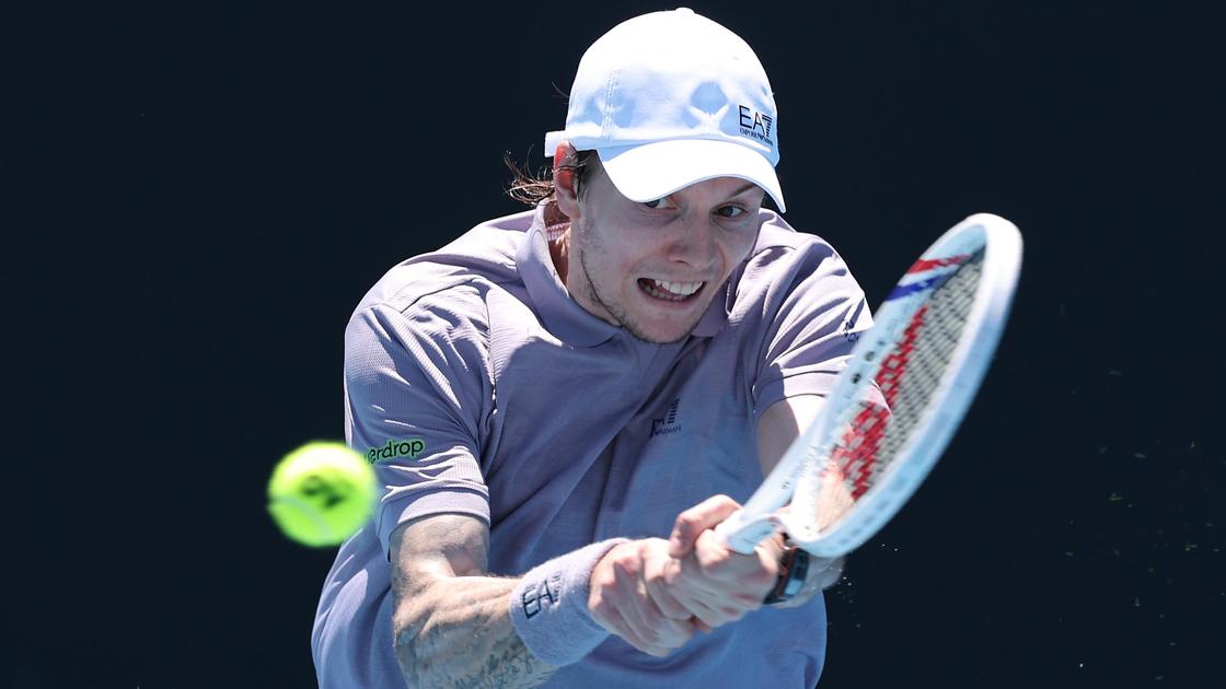 Казахстанский теннисист Александр Бублик