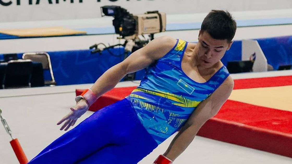 Казахстанский гимнаст Роман Хегай