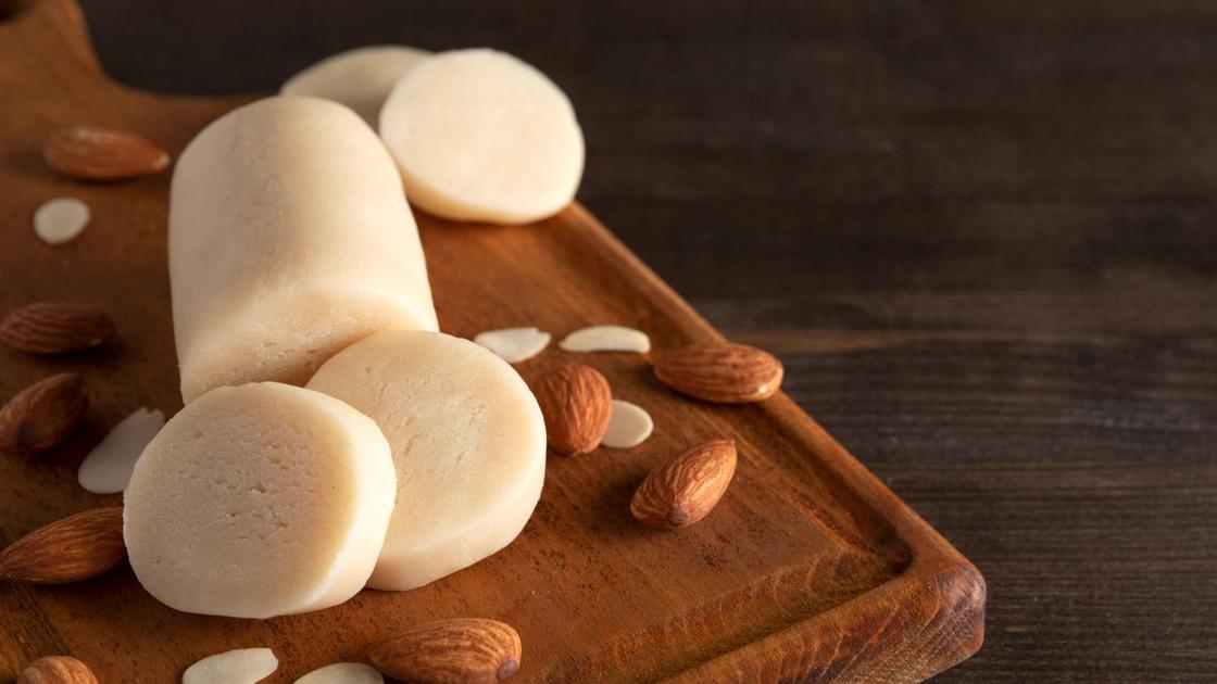 Что такое марципан, из чего его делают и с чем едят