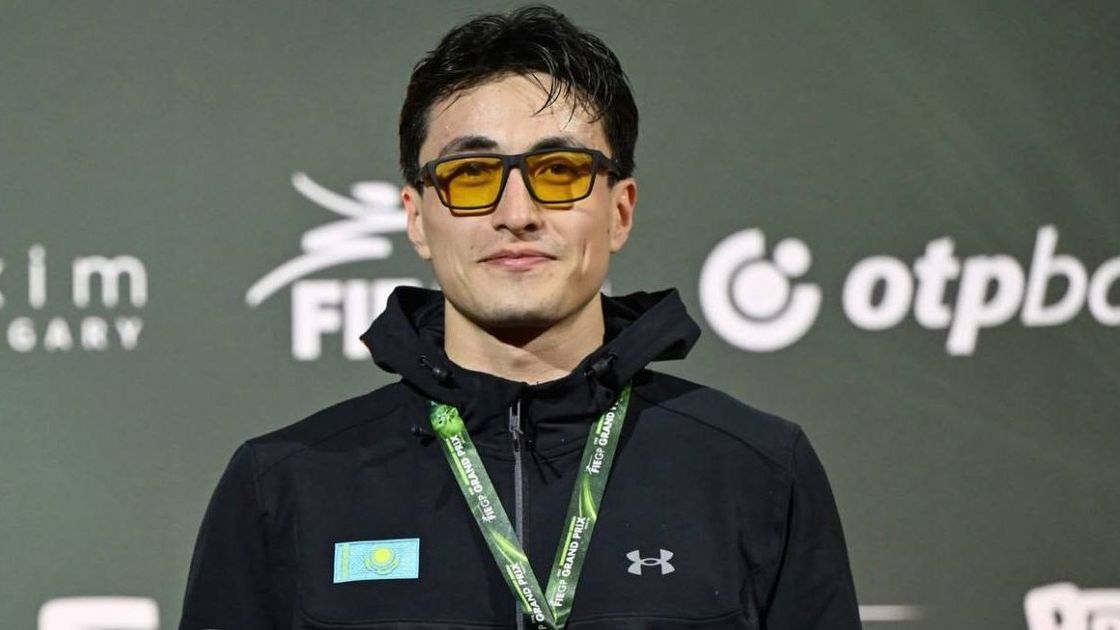 Казахстанский фехтовальщик Ерлик Сертай