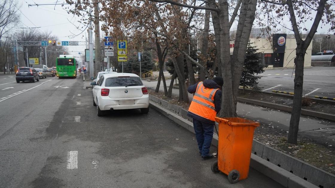 Парковка в Алматы