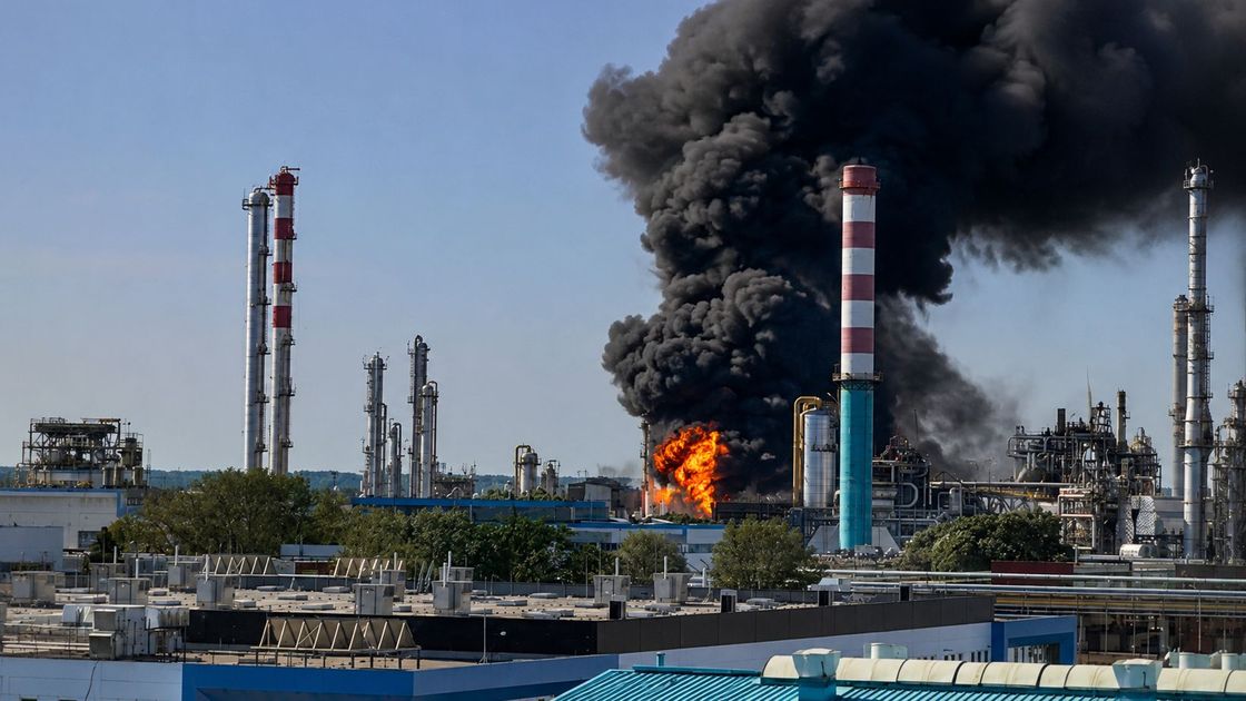Взрыв на НПЗ в Венгрии