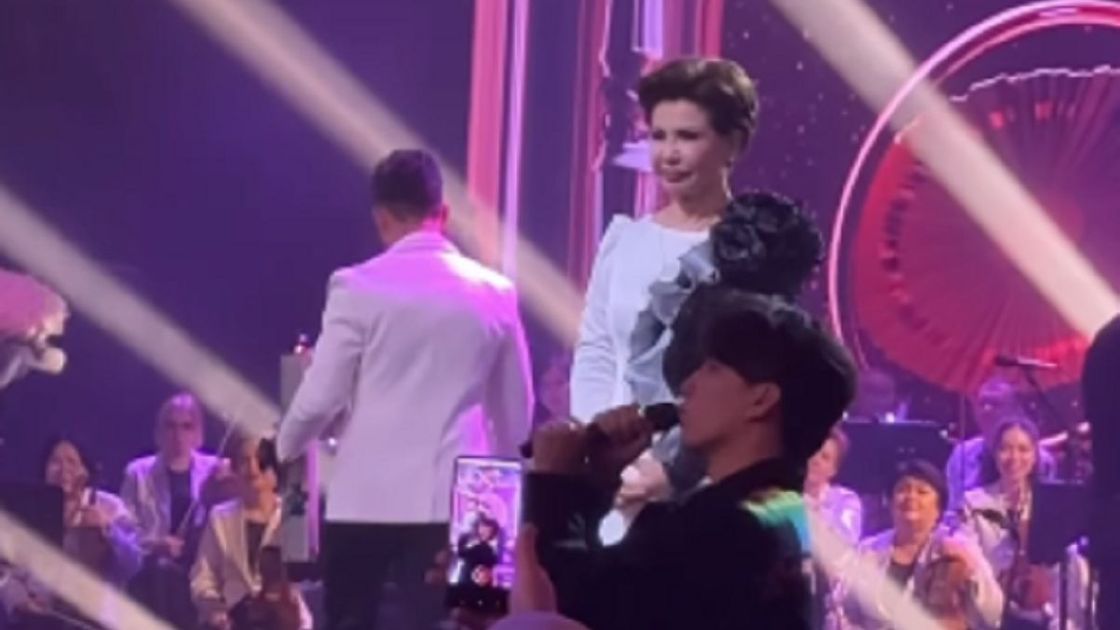 Димаш Кудайберген и Роза Рымбаева