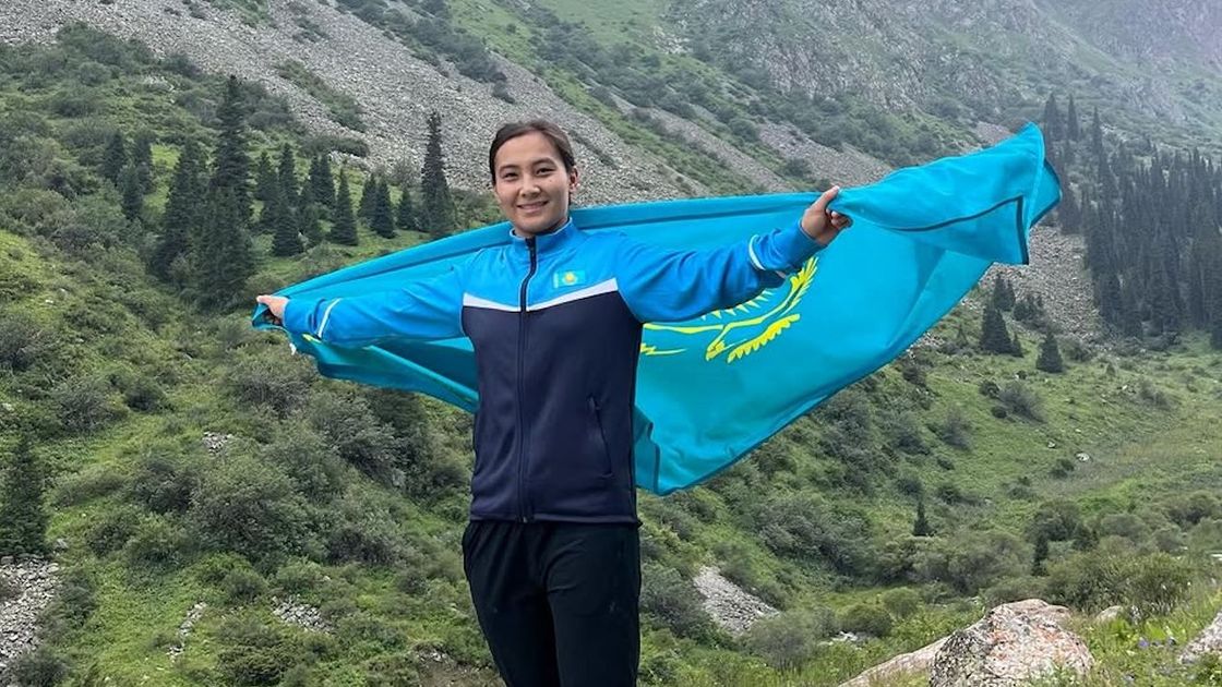 Казахстанская борец Тыныс Дубек