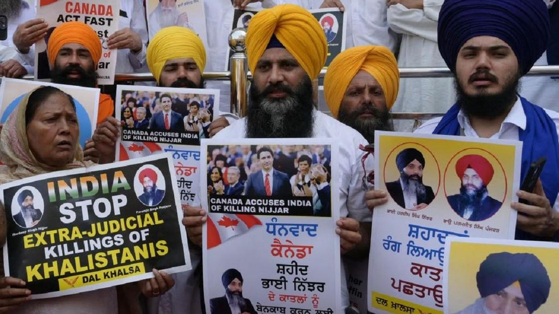 Протестующие представители сикхов в Индии