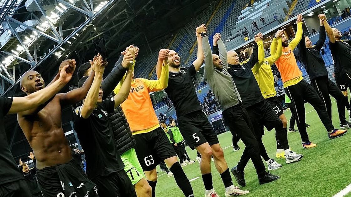 Футболисты "Жениса" в КПЛ-2026