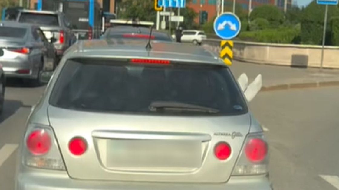 Автомобиль