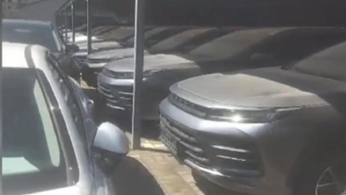 Стоянка автомобилей