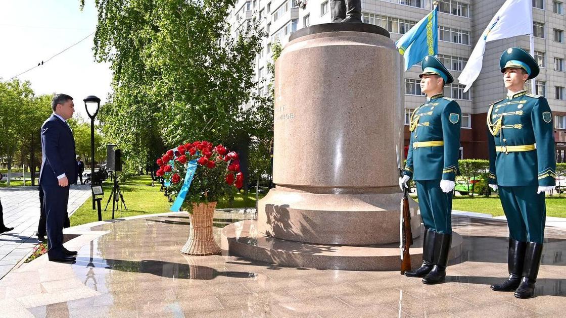 Олжас Бектенов