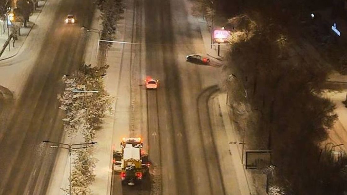 Алматыда қар жауды