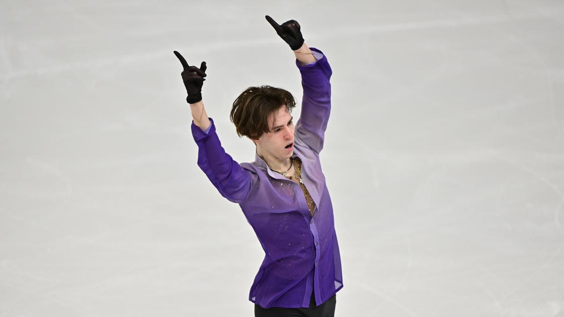 Казахстанский фигурист Михаил Шайдоров
