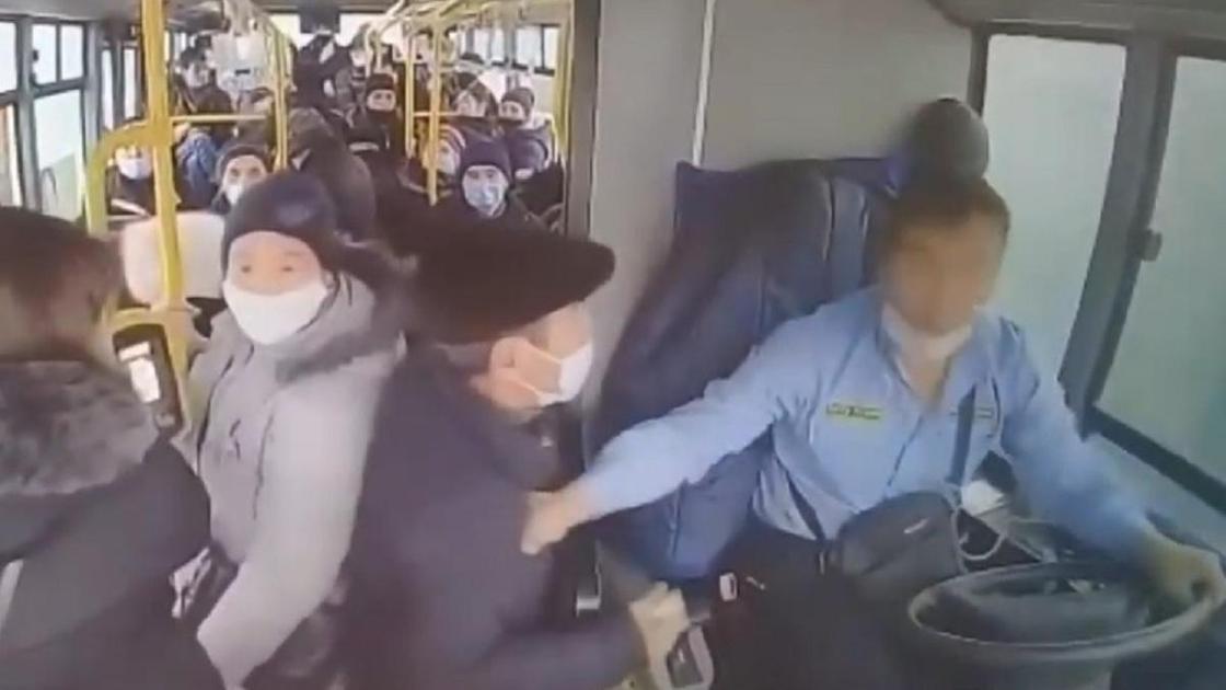 Конфликт в автобусе в Алматинской области