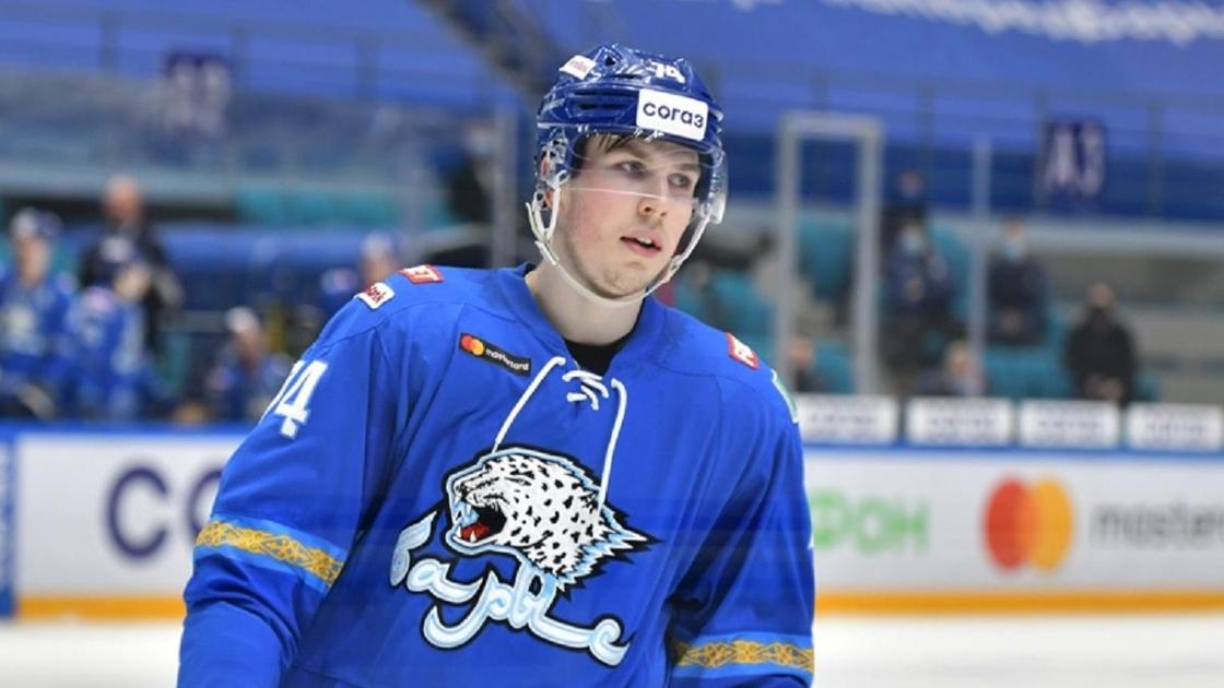 Хоккеист Валерий Орехов