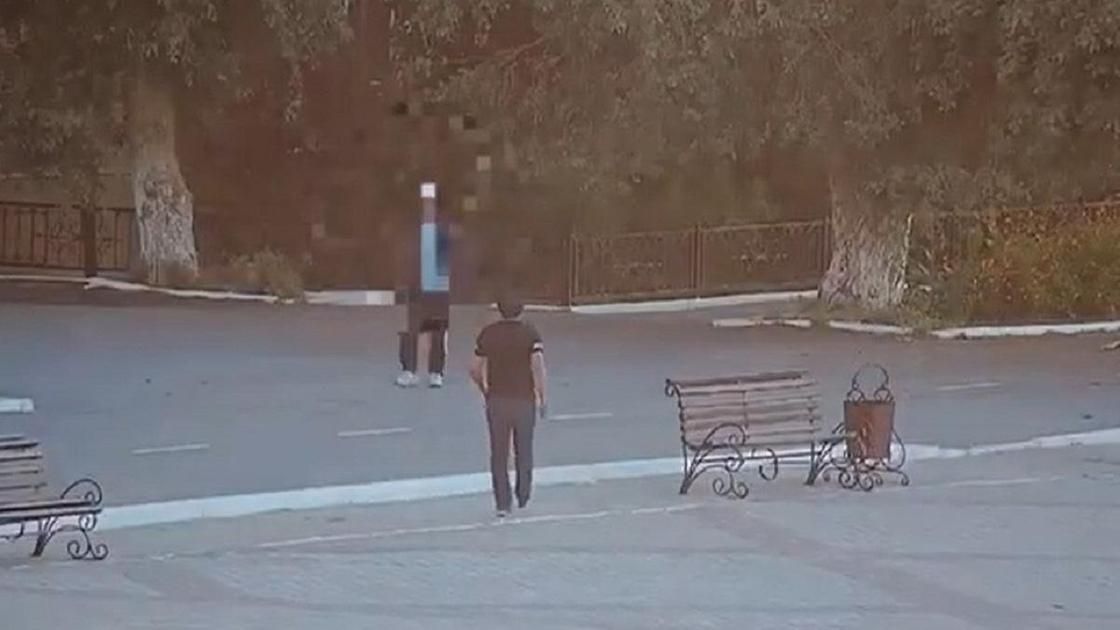 Мужчины на улице в Кызылорде