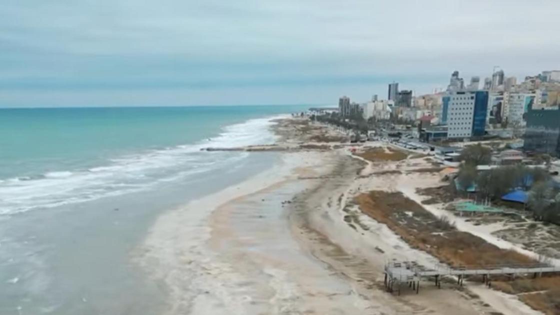 Берег Каспийского моря