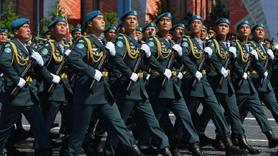 Военные Казахстана выступают на параде Победы в Москве