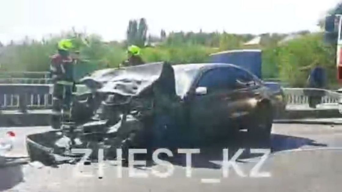 Автомобиль попал в аварию