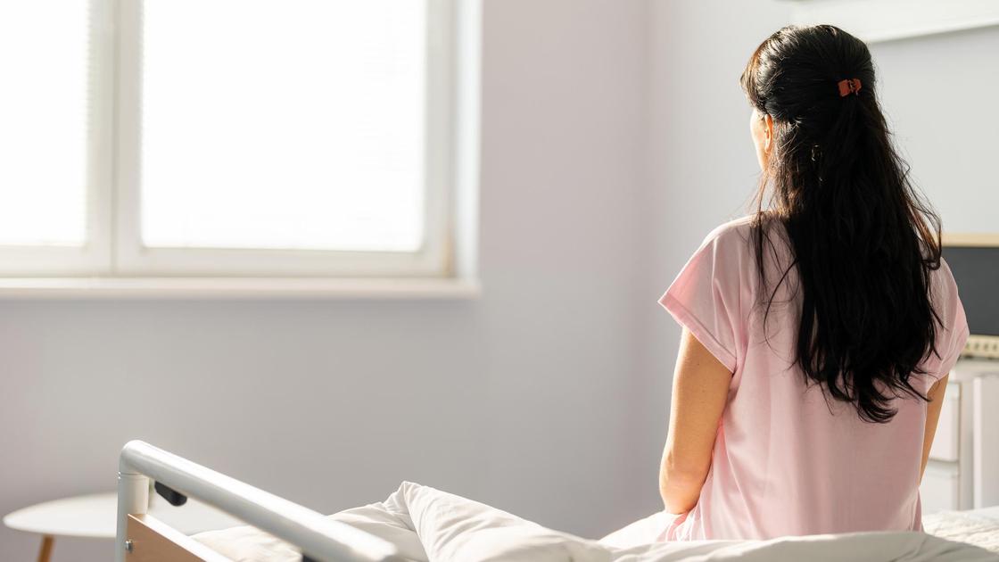 Пациентка в палате
