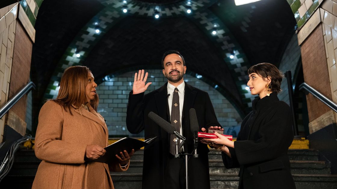 Зохран Мамдани принял присягу на Коране