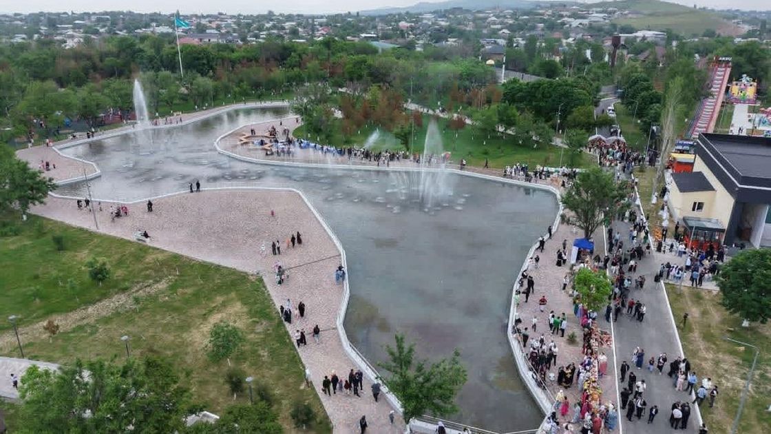 Парк в селе Аксу