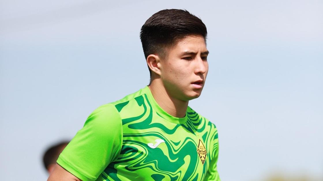 Казахстанский футболист Дастан Сатпаев