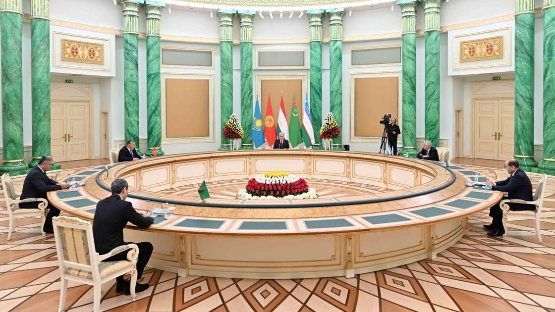 Президент Қасым-Жомарт Тоқаев Орталық Азия елдері қауіпсіздік кеңестерінің хатшыларын қабылдады