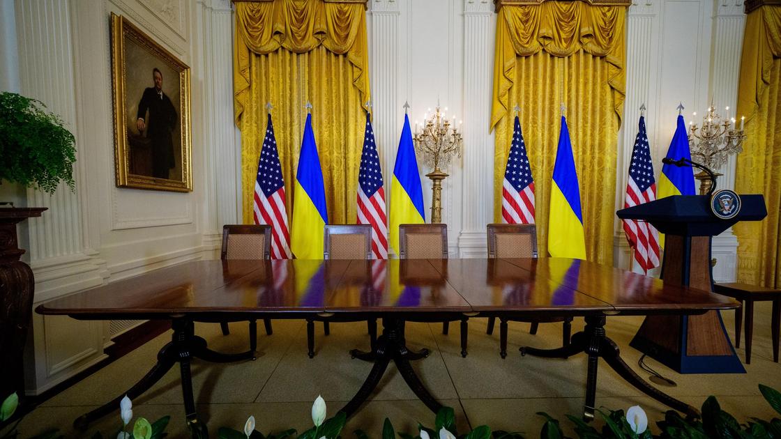 Флаги США и Украины