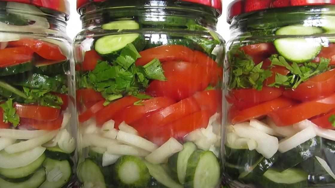 Салат из зеленых помидор на зиму рецепт без стерилизации |