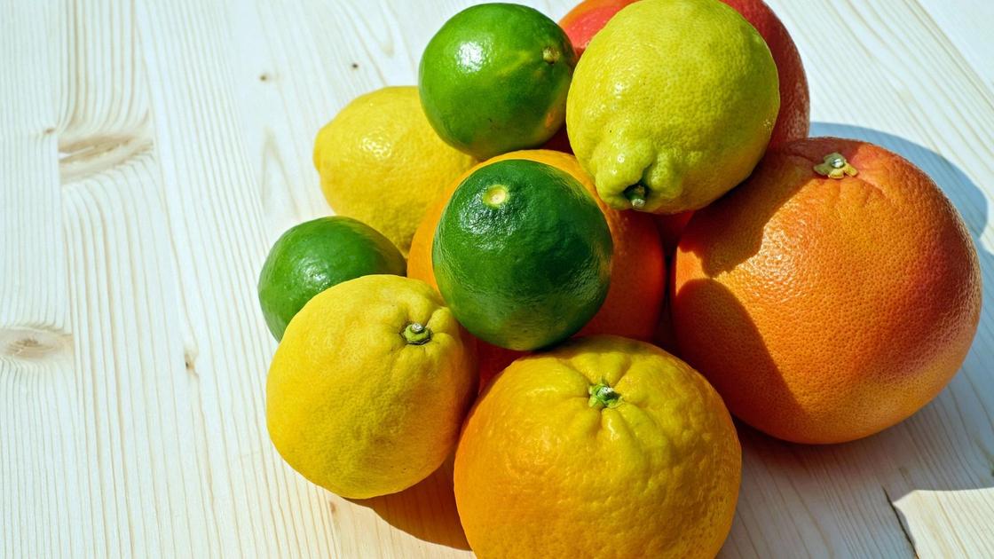 Апельсин и лимоны
