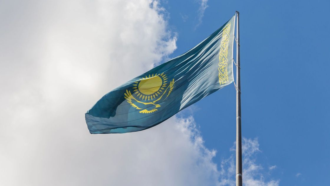 Флаг Казахстана
