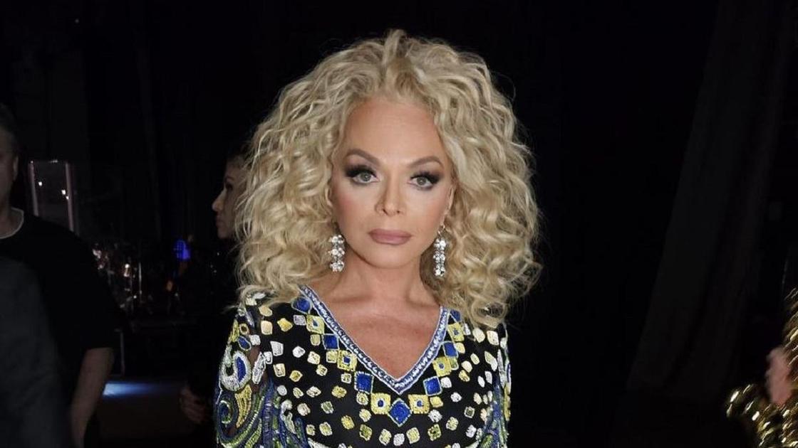 Лариса Долина